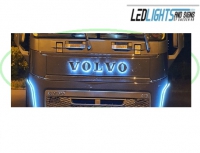 Verlicht Volvo front logo
