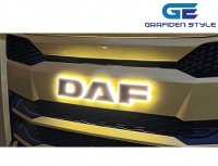 Verlicht DAF XG+ logo