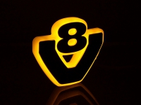 Verlichting V8 logo Amber/wit