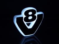 Verlichting V8 logo Amber/wit